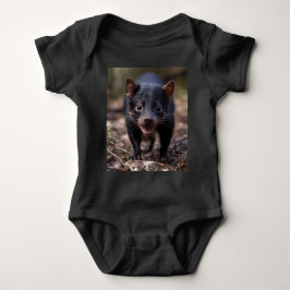 オーストラリアの野生の若いタスマニアの悪魔 ベビーボディスーツ