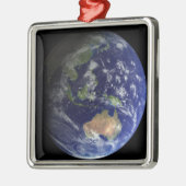 オーストラリアを示す宇宙からの完全な地球 メタルオーナメント (左)