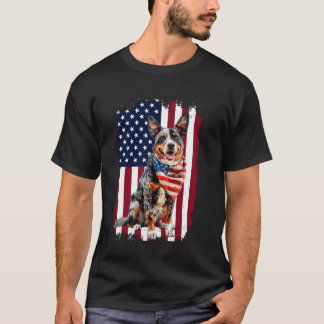 オーストラリアン・キャトル・アメリカ国旗 7月4日 イヌLO Tシャツ