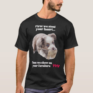 オーストラリアン・シェパードの子犬 オーストラリアン・シェパードの谷 Tシャツ