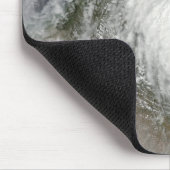 オーストラリア上空の熱帯低気圧ポール2 マウスパッド (コーナー)