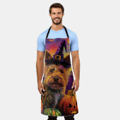 オーストラリア不気味テリアハロウィーンウィッチパンプキン エプロン (着用した状態)