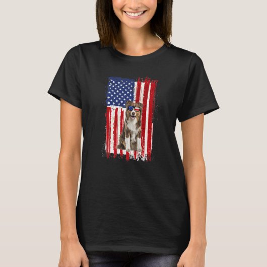 オーストラリア羊飼い犬アメリカ国旗の独立性 Tシャツ (正面)