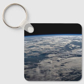 オーストラリア西部の曇り空の上の地球の四肢。 キーホルダー (正面)