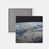 オーストラリア西部の曇り空の上の地球の四肢。 マグネット (正面/裏面)