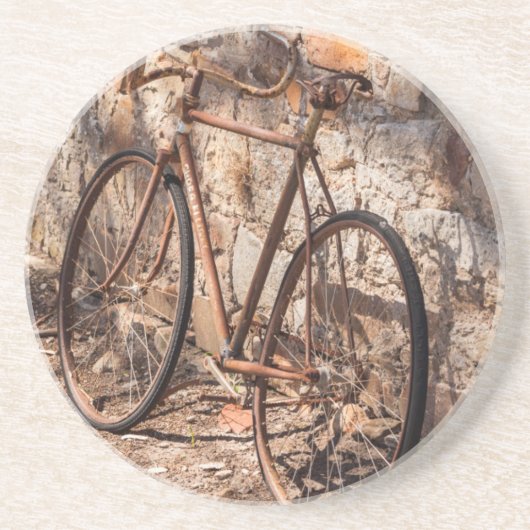 オーストラリア、クレアバレー、セブンヒル、古い自転車 コースター (正面)