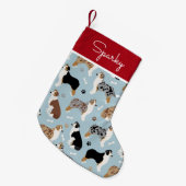 オーストラリア・シェパード・ボーンズ・アンド・ポーズ スモールクリスマスストッキング (正面 (吊り時))