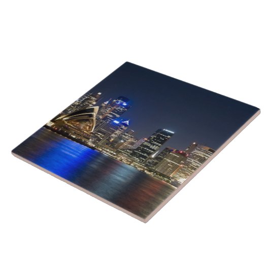 オーストラリア、シドニー。スカイラインとオペラハウスを見る タイル (側面)