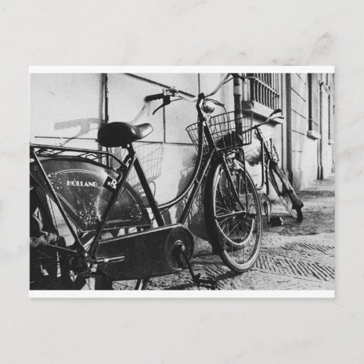 オーストリアのインスブルックにある古い自転車 ポストカード (正面)