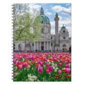 オーストリアのウィーンにある春の聖チャールズ教会 ノートブック (正面)