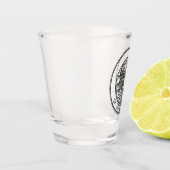 オーストリアのウィーンのシール ショットグラス (左)