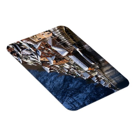 オーストリアのハルスタットにある木製の湖畔の家 マグネット (右側)