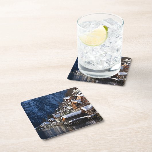 オーストリアのハルスタットにある木製の湖畔住宅 スクエアペーパーコースター (インサイチュ)