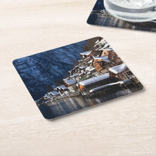 オーストリアのハルスタットにある木製の湖畔住宅 スクエアペーパーコースター (アングル)