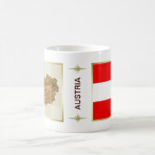 オーストリアの旗 + 地図のマグ コーヒーマグカップ (中央)