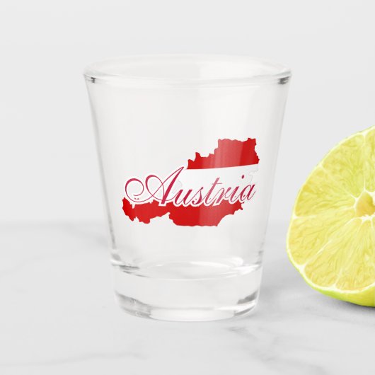 オーストリア国旗の地図 ショットグラス (正面)