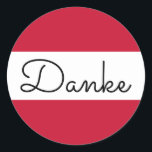 オーストリア国旗の色だんけ ラウンドシール<br><div class="desc">Danke ... オーストリアの旗の色に対して感謝してい、あなたメッセージのドイツ語。モノリン書道のモダンスタイルを変更しお洒落て、独自の文字メッセージを作カスタム成できます。フォントの違うスタイル、サイズと色を試し、独自のタイポグラフィステッカーを作るために文字デザインをパーソナライズする。</div>