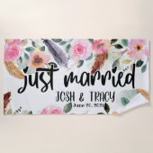 オーダーメイドのウェディングエンゲージメント ブライダルシャワー ビーチタオル (正面)