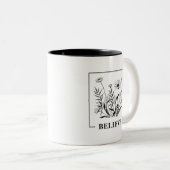 オーダーメイドのデイジーと野の花のマグカップ ツートーンマグカップ (正面右)