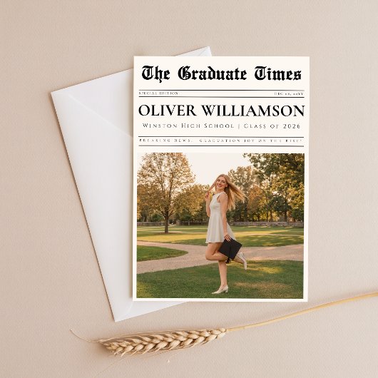 オーダーメイドのフォト新聞 卒業 案内状