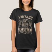 オーダーメイドのヴィンテージ75歳の誕生日ウイスキーテーマ Tシャツ (正面)