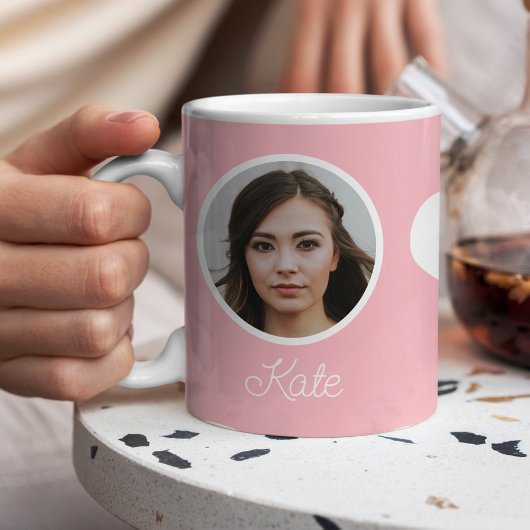 オーダーメイドの写真と名前のモノグラム入り コーヒーマグカップ