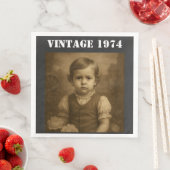 オーダーメイドの子供時代の写真と年号のヴィンテージ風オリジナルデザイン (インサイチュ)