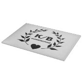 オーダーメイドイニシャルと名前の Laurel とハート カッティングボード (角)