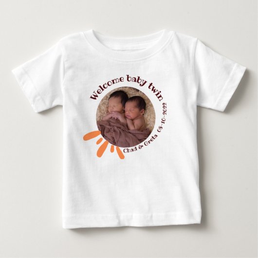 オーダーメイド双子ベビーTシャツ | カスタム新生児 ベビーTシャツ (正面)
