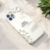 オーダーメイド ヒョウ柄 名前と年 iPhone 16ケース