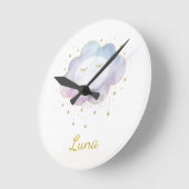 オーダーメイド ベビー名 ラベンダー 水彩 雲 ゴールド アイ ラウンド壁時計 (傾斜)
