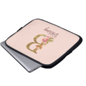 オーダーメイド 名前 ゴールド箔 バラ色 ピンクのバラ レター B ラップトップスリーブ (正面下部)