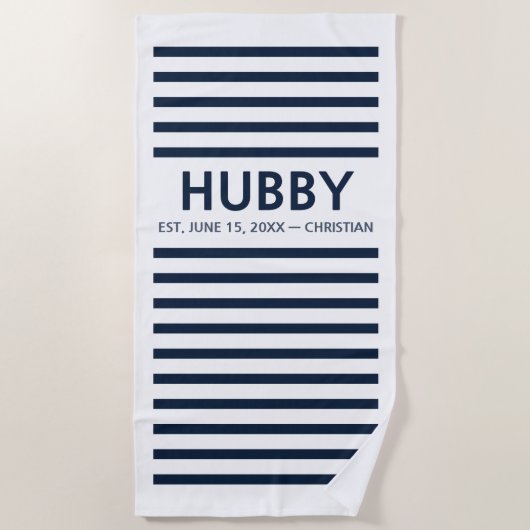 オーダーメイド Wifey & Hubby Est. 2026 ビーチタオル (正面)