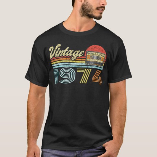 オーディオカセット1974 48誕生日以降 Tシャツ (正面)