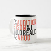 オーディションのシーズンでハグが本当に使える ツートーンマグカップ (正面左)