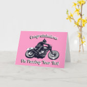 オートバイでのテスト合格おめでとう カード (黄色い花)