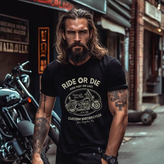 オートバイに乗るか死ぬか Tシャツ