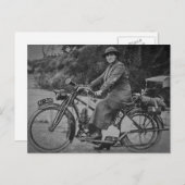オートバイの早い1900年代のヴィンテージの女性 ポストカード (正面/裏面)
