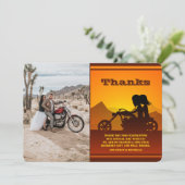 オートバイカップル山のサンセットフォト結婚ズ サンキューカード (スタンド正面)