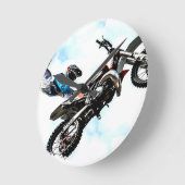 オートバイバイクもしくは自転車に乗る人アクロバティックスポーツレース ラウンド壁時計 (傾斜)
