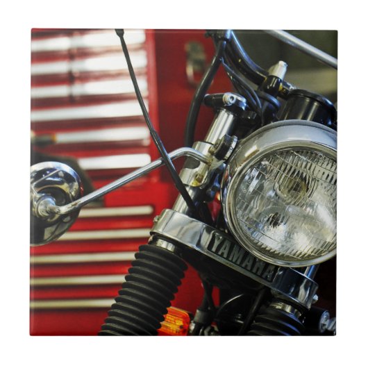 オートバイバイクバイクもしくは自転車に乗る人ライドライダー タイル (正面)