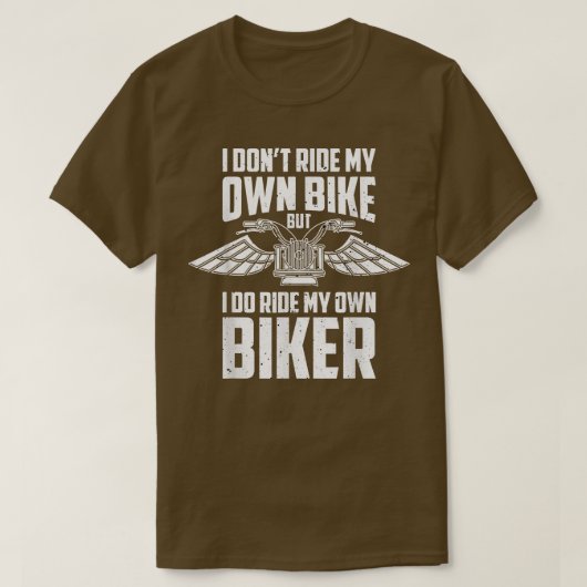 オートバイライドマイオアミバイクもしくは自転車に乗る人妻 Tシャツ (デザイン正面)