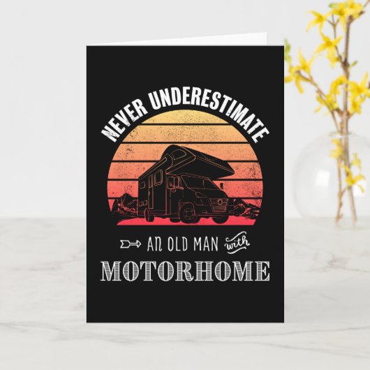 オートモーティブオーナーを決して過小評価しない カード (黄色い花)