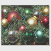 オーナメントおよびクリスマスライトが付いているクリスマスツリー ラッピングペーパー (フラット)