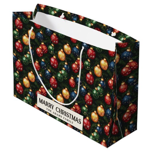 オーナメントとパインブランチカスタムズのメリークリスマス ラージペーパーバッグ (裏面アングル)