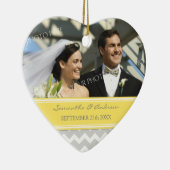 オーナメントの好意灰色の黄色いシェブロンを結婚します セラミックオーナメント (右)