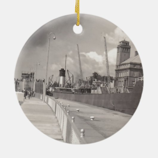 オーナメントの鉱石の貨物船のヴィンテージSooはミシガン州を締めます セラミックオーナメント (裏面)