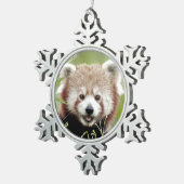 オーナメント。ノエル・レッド・パンダ・パンダルークス。 スノーフレークピューターオーナメント (右)