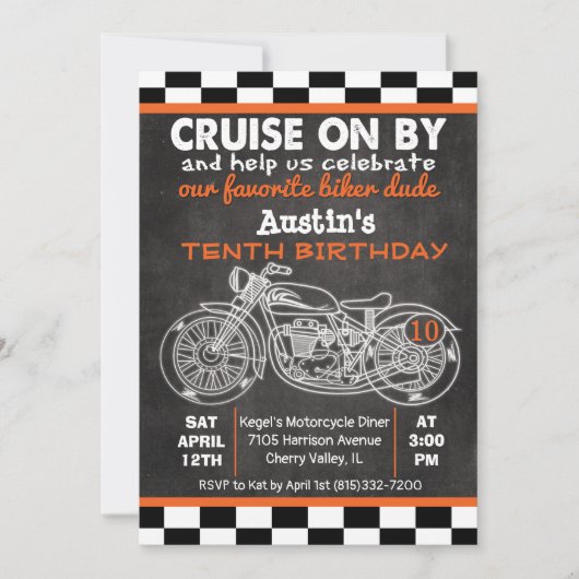 オーバルの黒板にバイクのイラスト。誕生日パーティーの招待状 招待状 (正面)