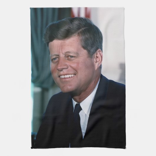 オーバルオフィスのジョン・F・ケネディ米国大統領 キッチンタオル (縦)